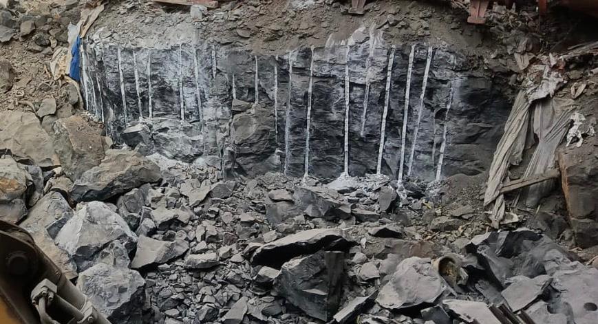 Chemical Hard Rock Cracking